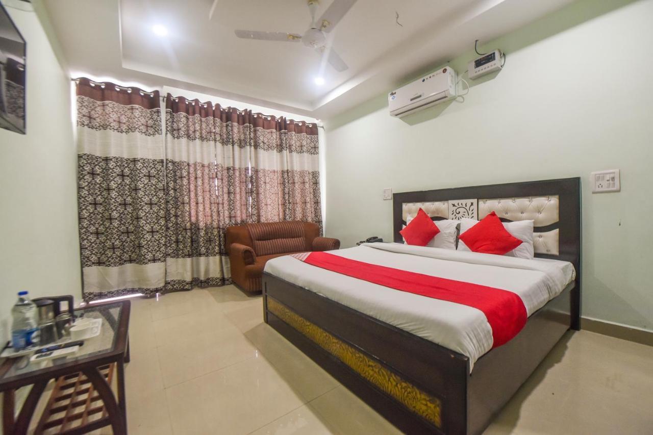Oyo Hotel Shanti Guest House Dharamszala Kültér fotó